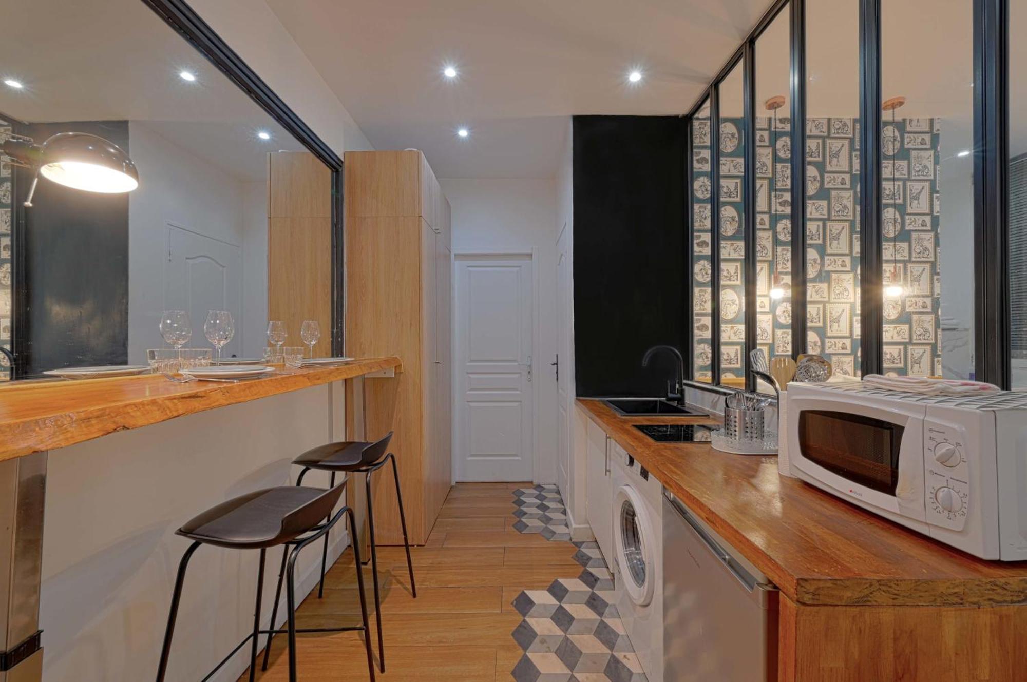 Fabulous Comfortable Studio With Updated Finishes And Design Next To Champ De Mars Apartment Paris Exterior photo